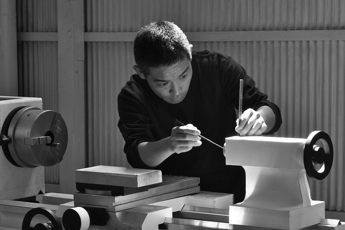 金工作家 鯱丸邦生氏